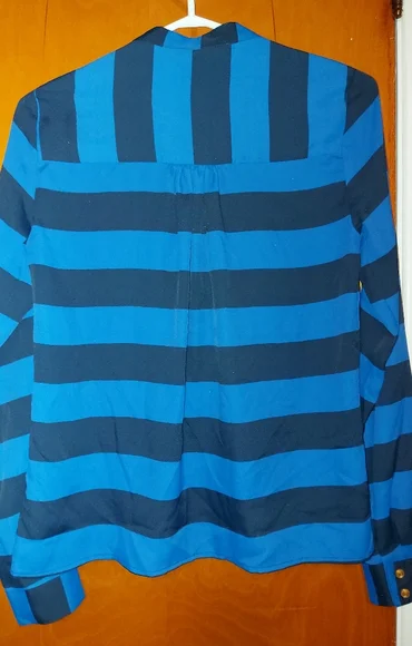 Small - Picture 3 of 3